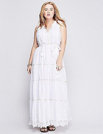 خط Bryant embroidered maxi dress, [$70](http://www.lanebryant.com/apparel/plus-size-dresses/embroidered-maxi-dress/21288c17320p231204/index.pro).