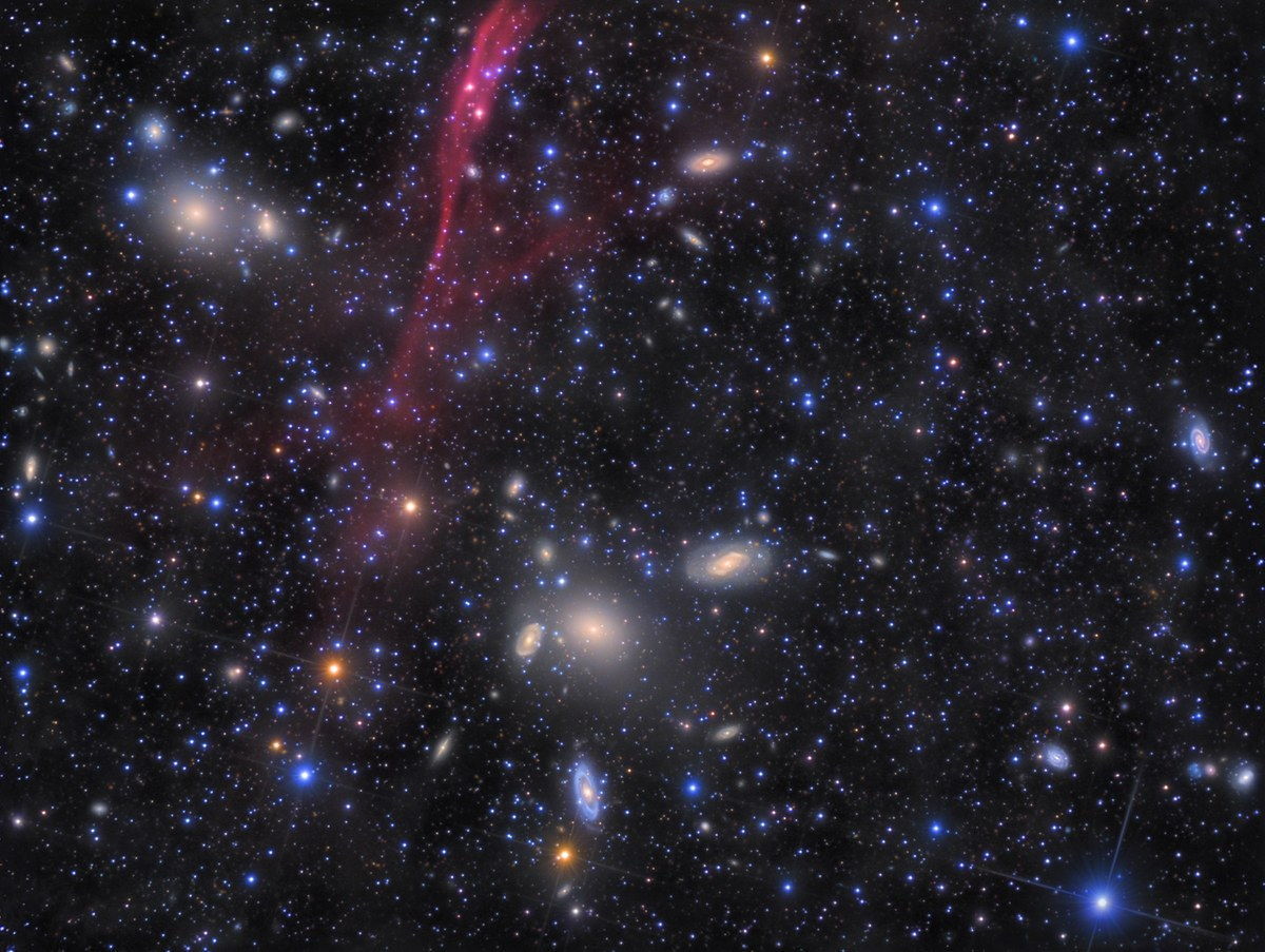 唧筒座 Galaxy Cluster: Extreme Deep Field, 152 Hours © Rolf Wahl Olsen (Denmark)