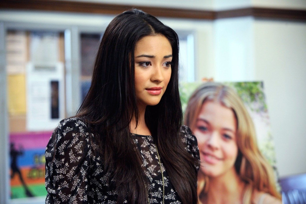 ZIEMLICH LITTLE LIARS, Shay Mitchell, 'Please, Do Talk About Me When I'm Gone', (Season 1, ep. 108, ai