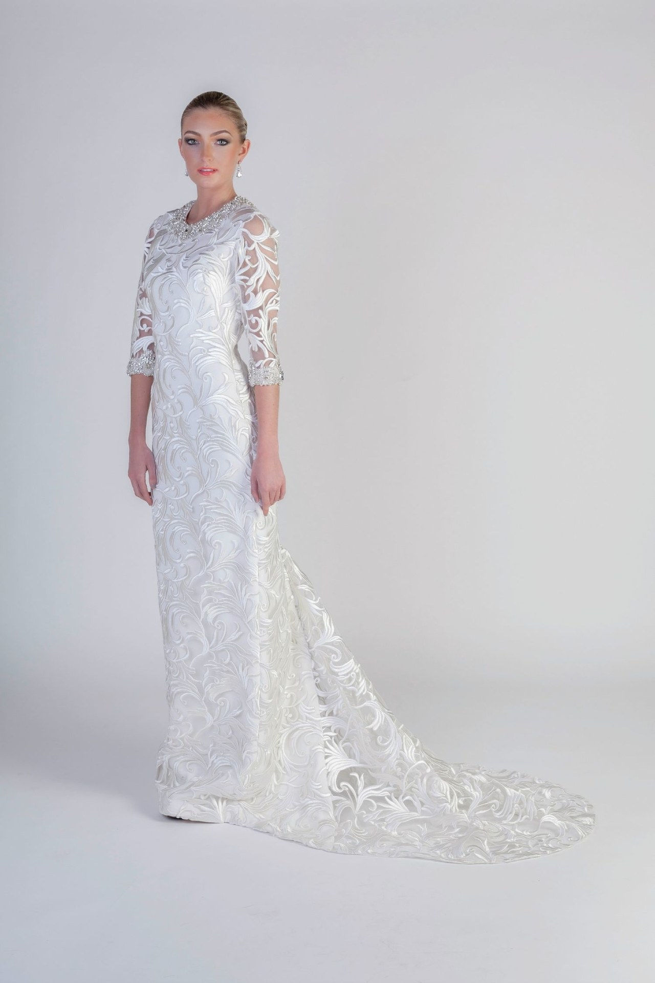 9 wedding dresses with sleeves 1001 courtesy