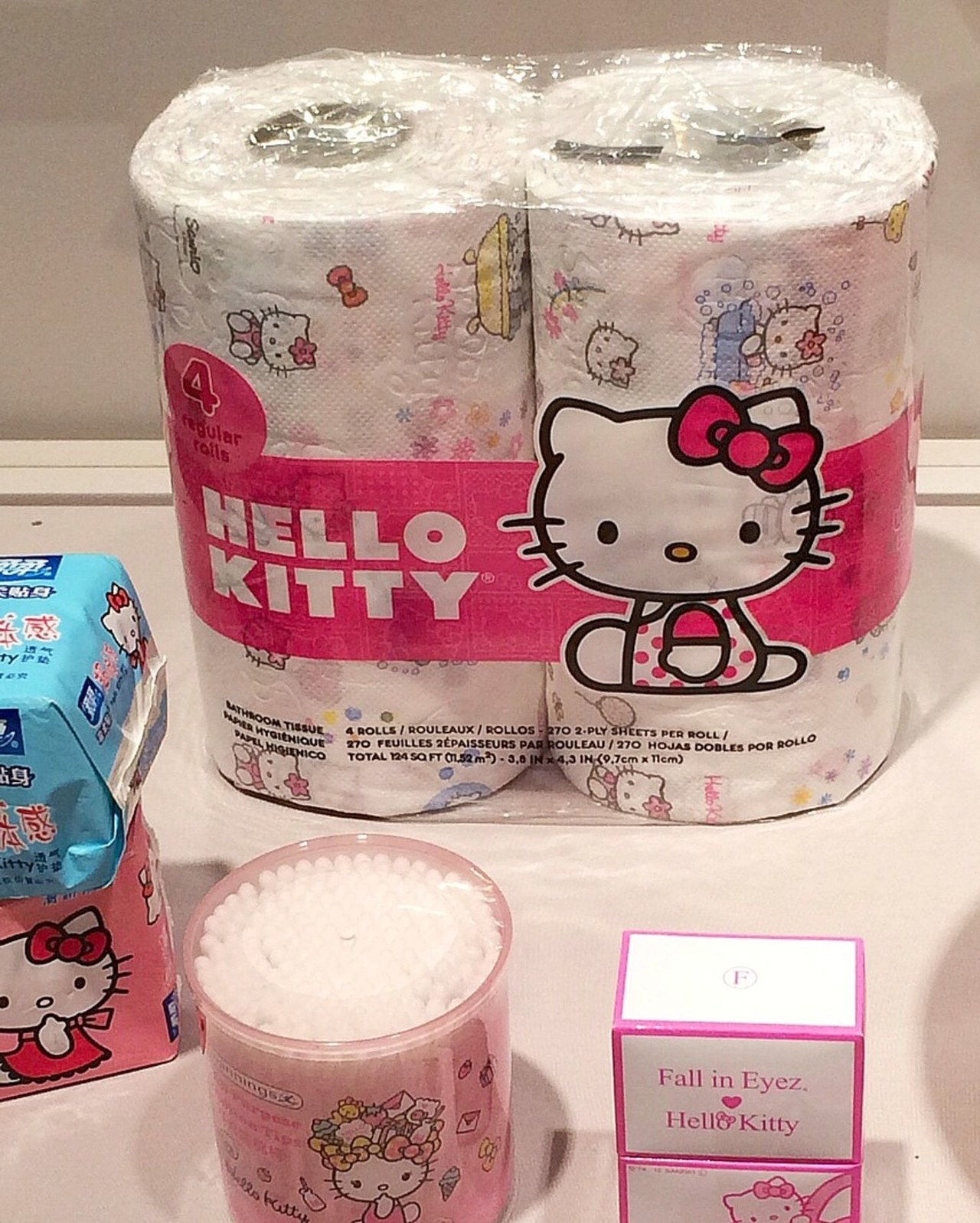 Hallo kitty toilet paper