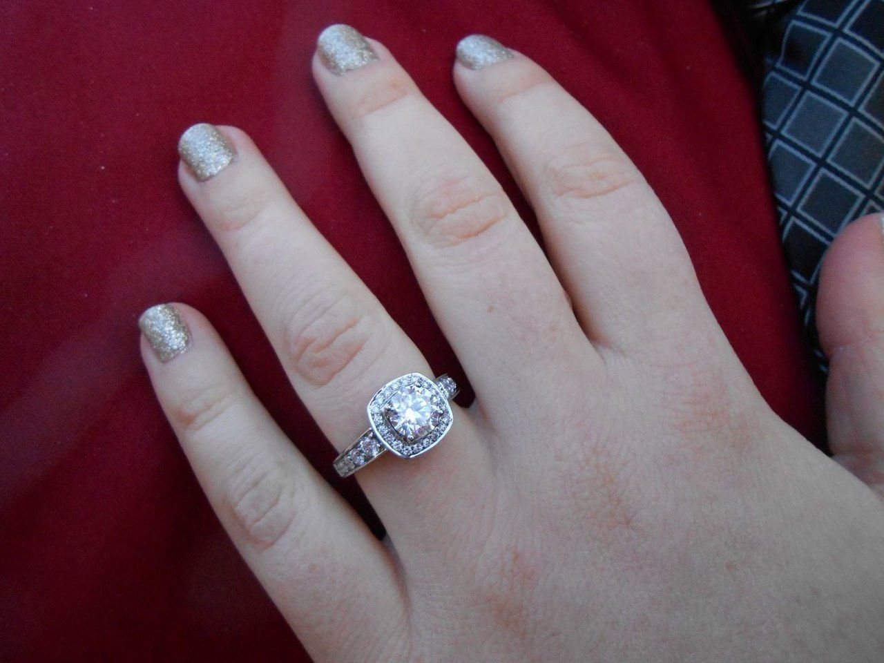 五 real girl diamond engagement rings 1