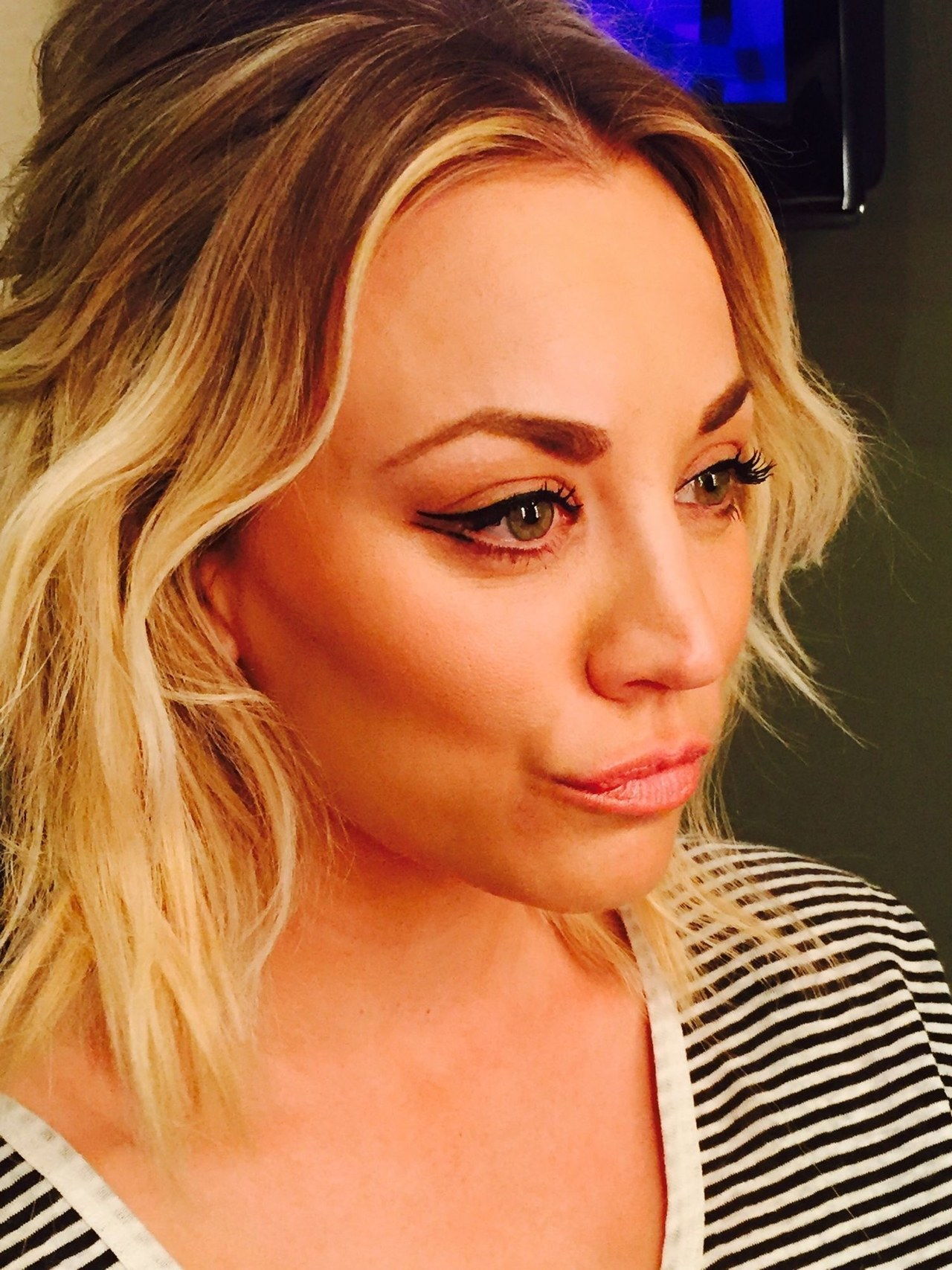 5 Times Kaley Cuoco Slayed a Makeup Trend You Haven't Tried Yet.