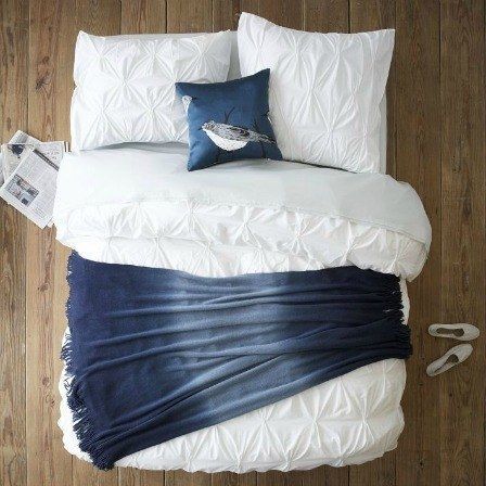 1004 blue and white bedding sm