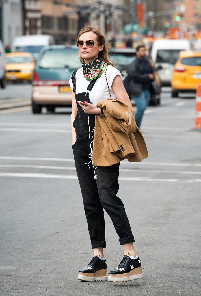 الجديد YORK, NY - MARCH 24: Diane Kruger is seen on March 24, 2016 in New York City. (Photo by Gardiner Anderson/Bauer-Griffin/GC Images)