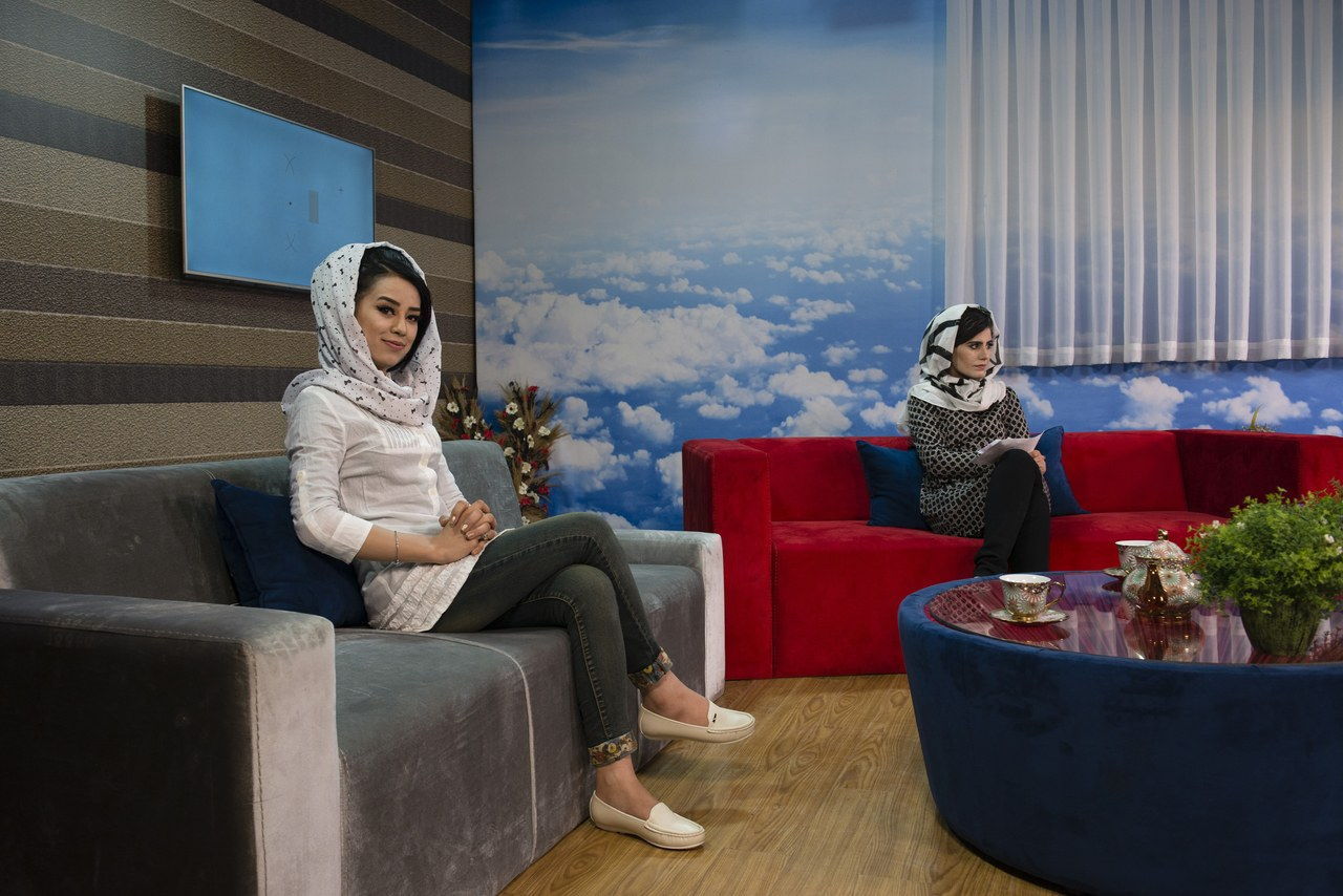 شبانة and Shamla in studio, behind the scenes of recording their live segment.