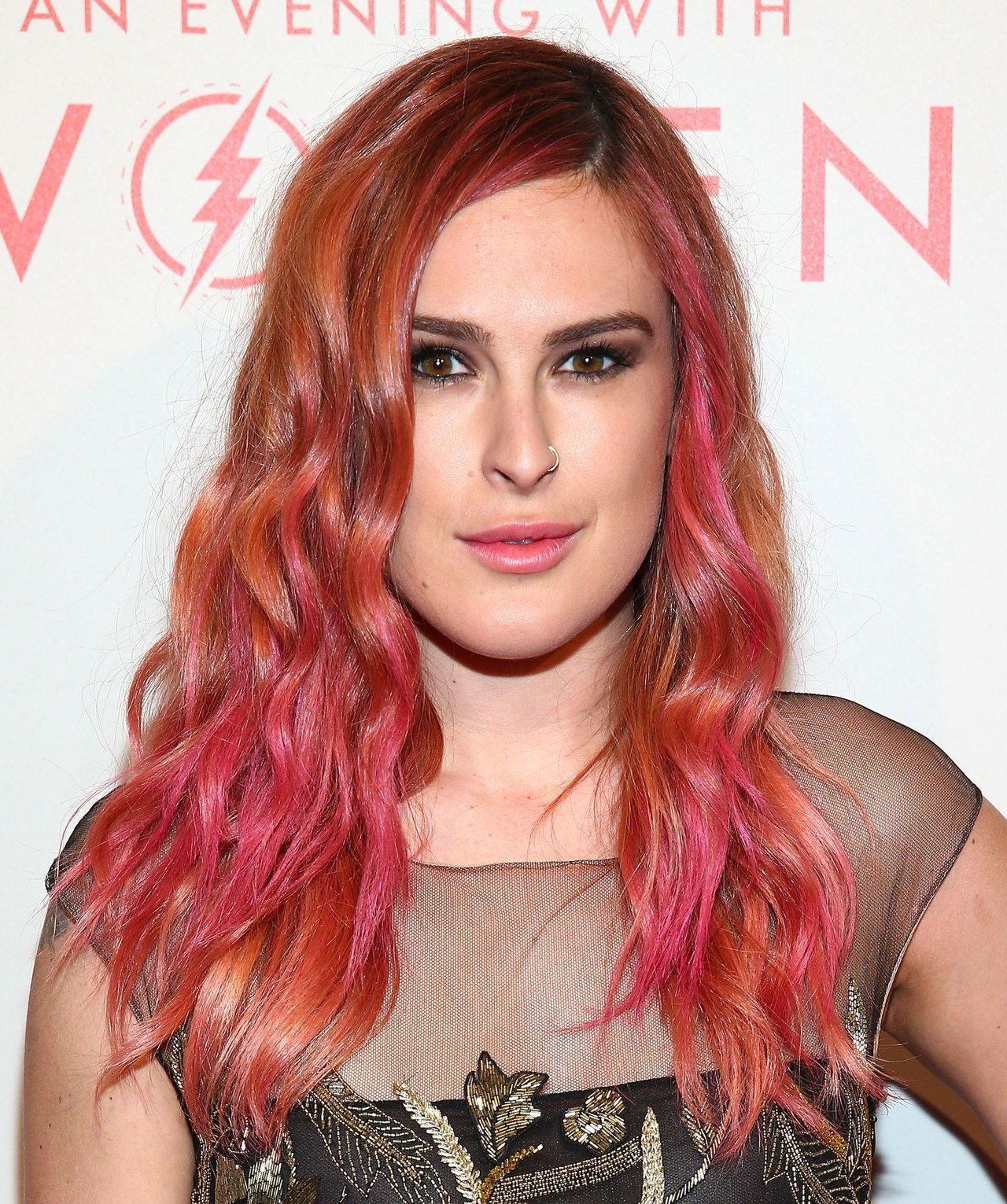 Rumer willis pink orange hair