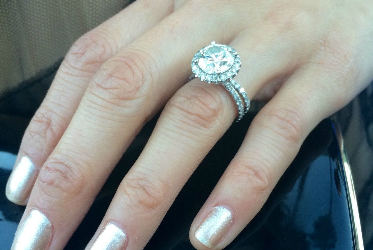 2 jamie chung engagement ring pictures bryan greenberg celebrity weddings 0116 jess radloff