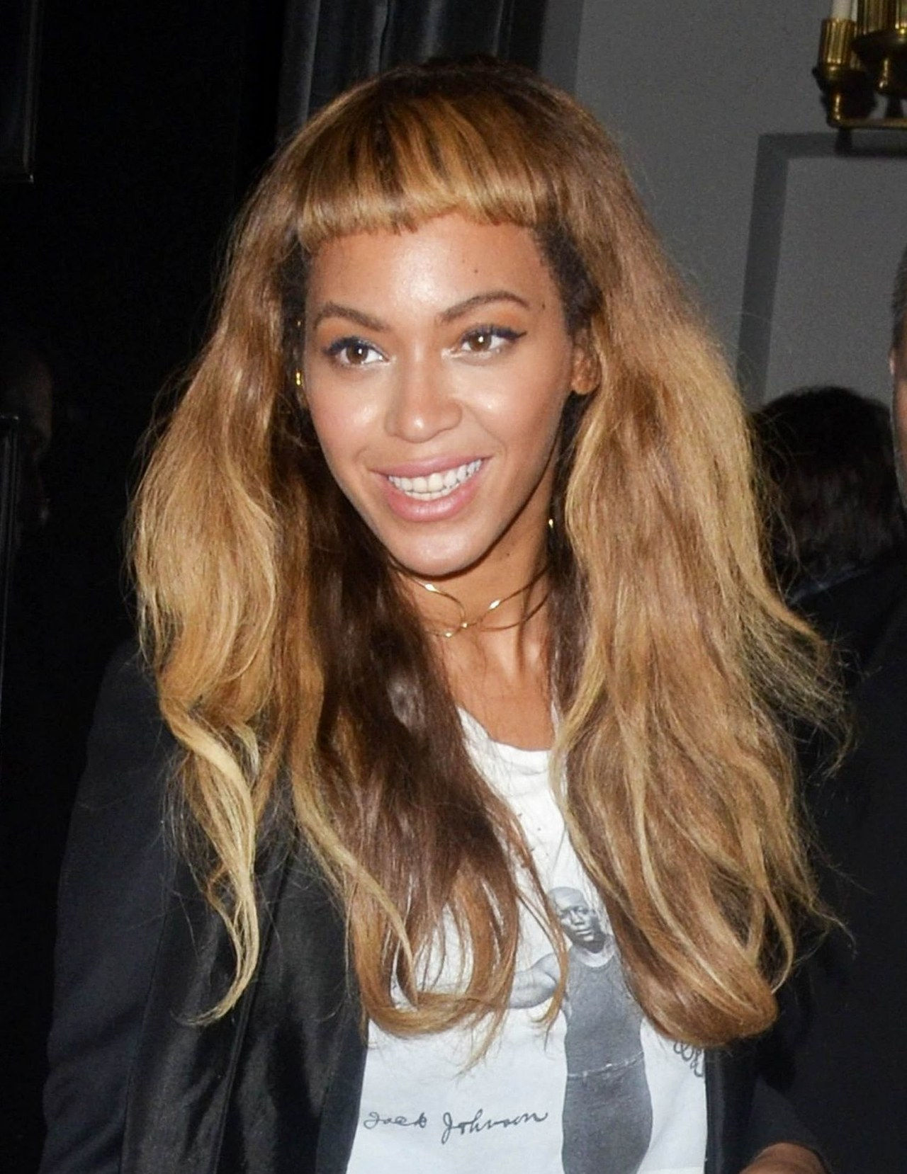 Beyonce bangs short bangs