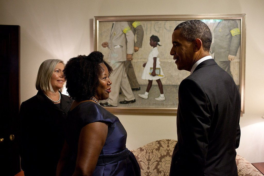 presidente Barack Obama with Ruby Bridges Hall in front of Norman Rockwell's 