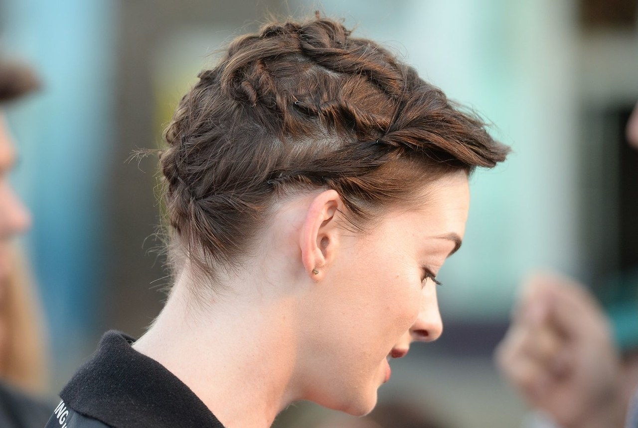 Anne hathaway rio 2 hairstyle updo