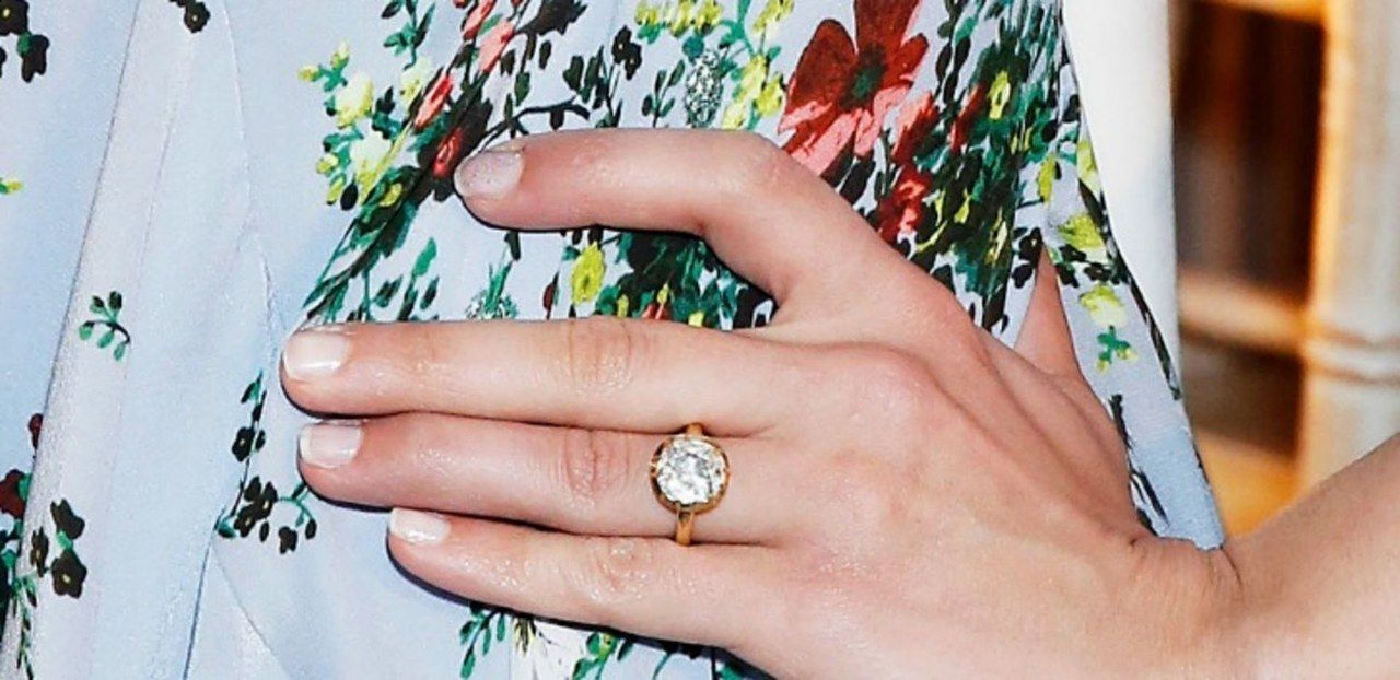 3 dianna agron engagement ring pictuures 0222 getty
