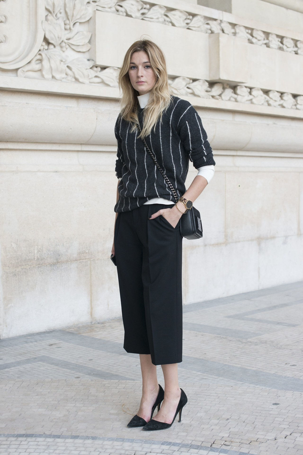 lluvioso day work outfit ideas cropped pants camille charriere