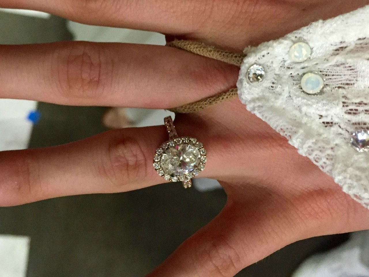 2 witney carson engagement ring pictures 1006 jessica radloff