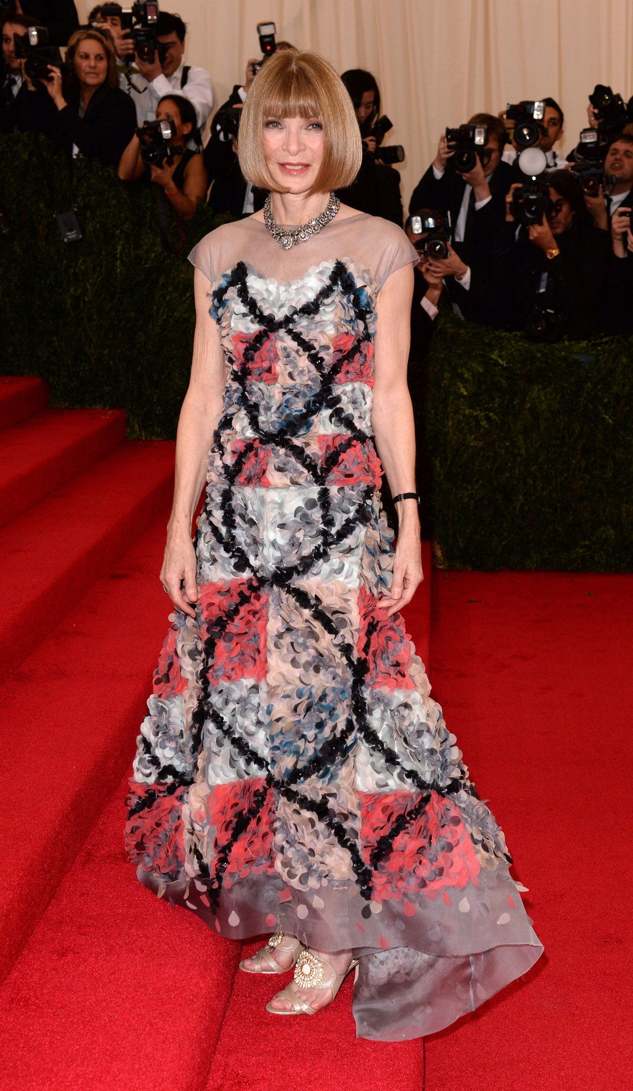 anna wintour met gala 2014 chanel couture gown
