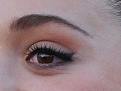 0804 emmy rossum eye makeup close bd