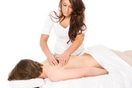 0819 woman getting massage vg03
