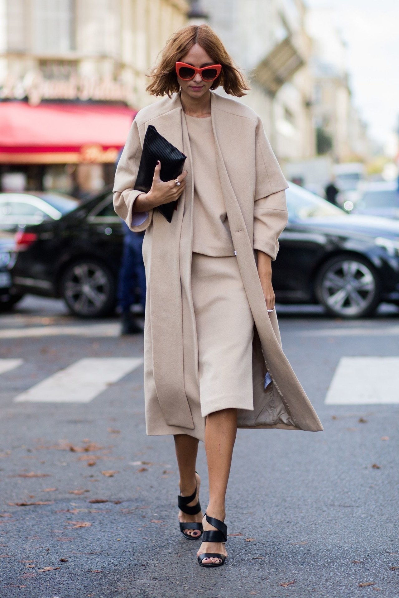 冷 weather winter interview outfit camel skirt coat