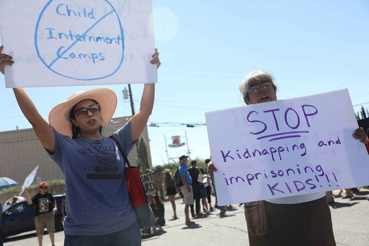 وقفة احتجاجية Over The Separation Of Incarcerated Immigrant Families And Children Held In El Paso, Texas