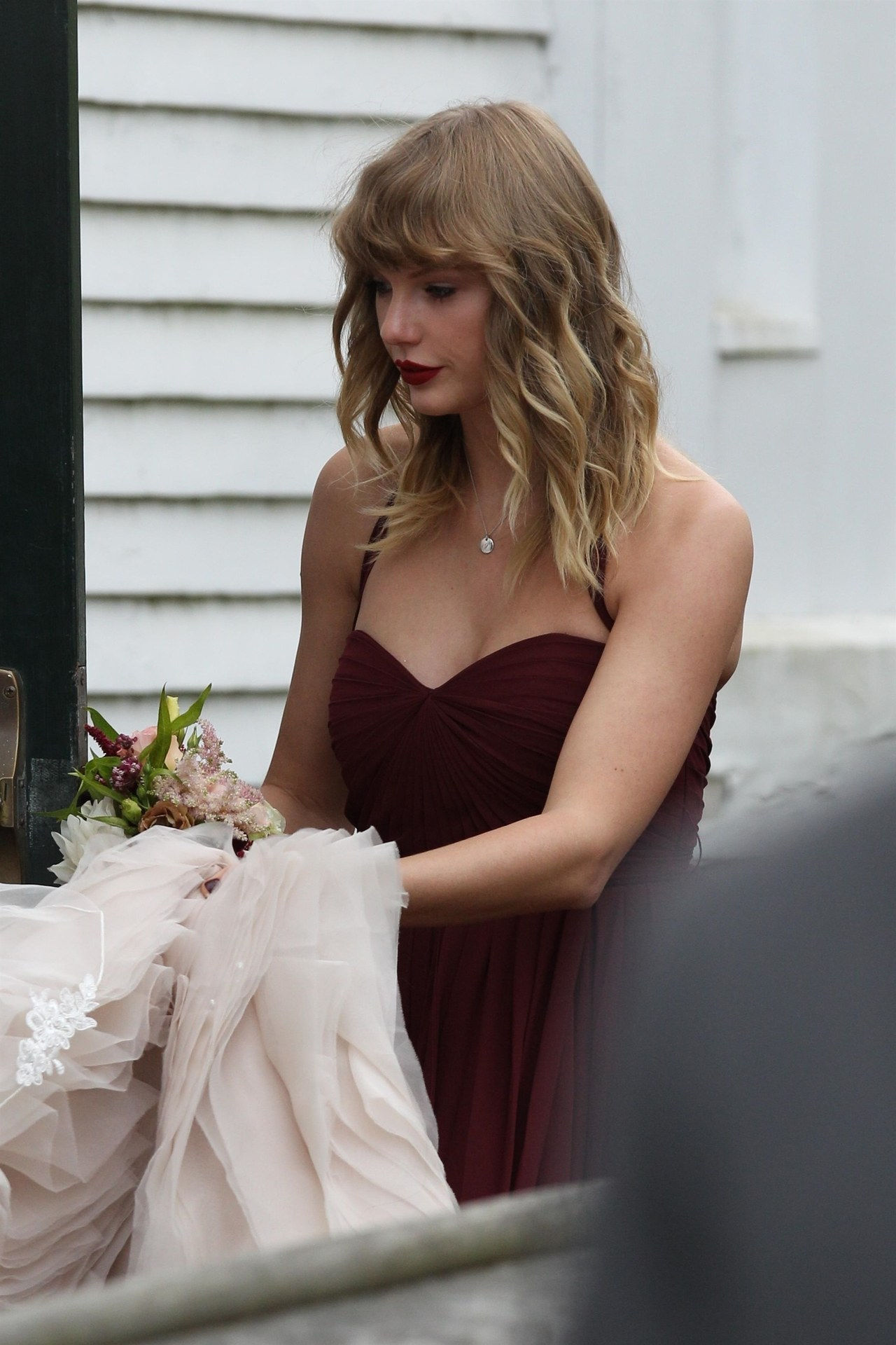 泰勒 Swift celebrated her bffs wedding at Martha's Vineyard