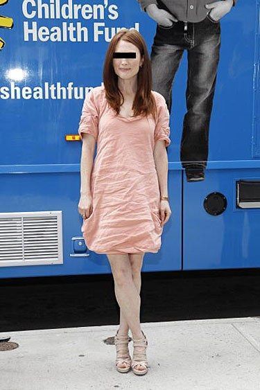 1108 8 holiday office party dont julianne moore wrinkled pink dress fa