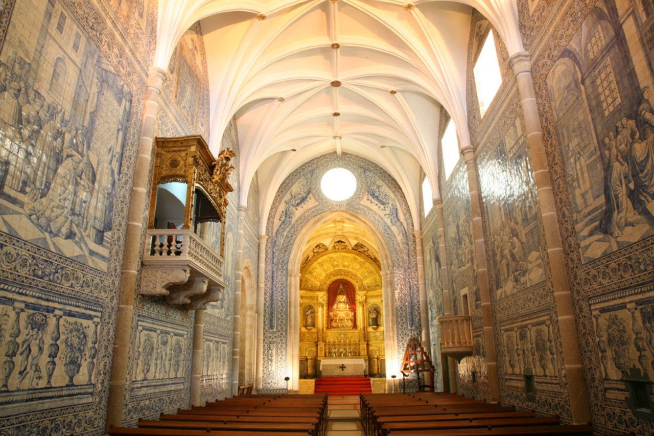 evora portugal cathedral