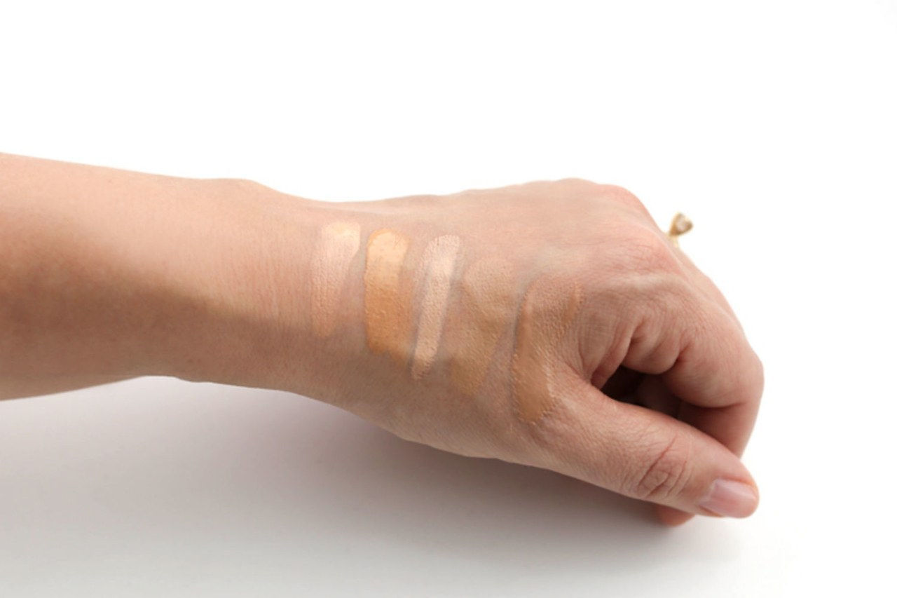 fundament swatches hand
