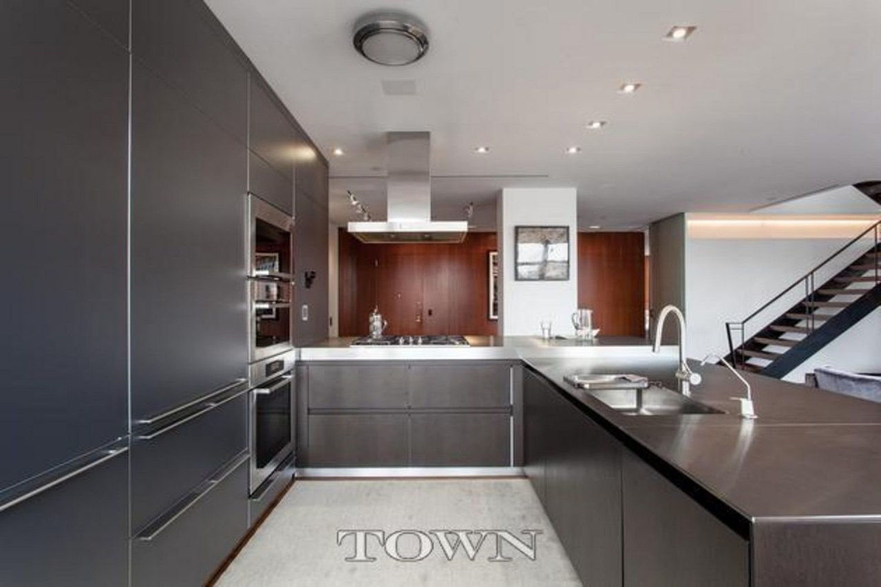 5 katie holmes nyc apartment celebrity real estate 0707 courtesy