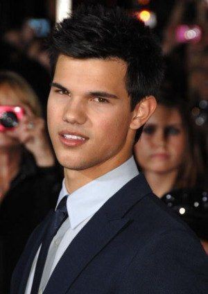 1118 taylor lautner