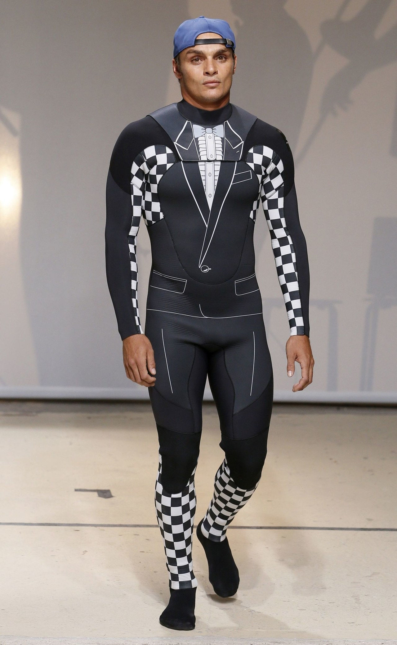 朱利安 david wetsuit tuxedo suit runway