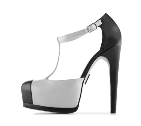 0725madonna truth or dare shoes17 fa