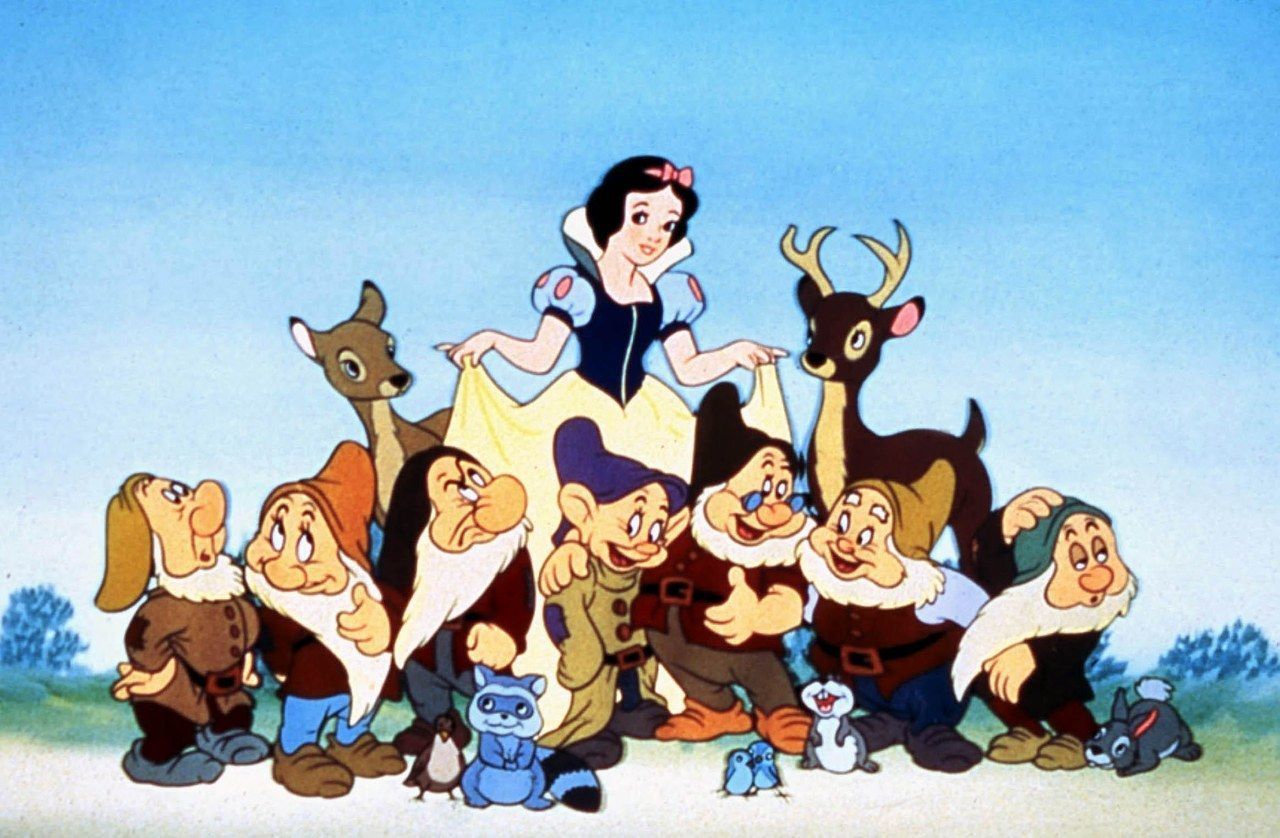 DXK719 SNOW WHITE AND THE SEVEN DWARVES. Image shot 1937. Exact date unknown.