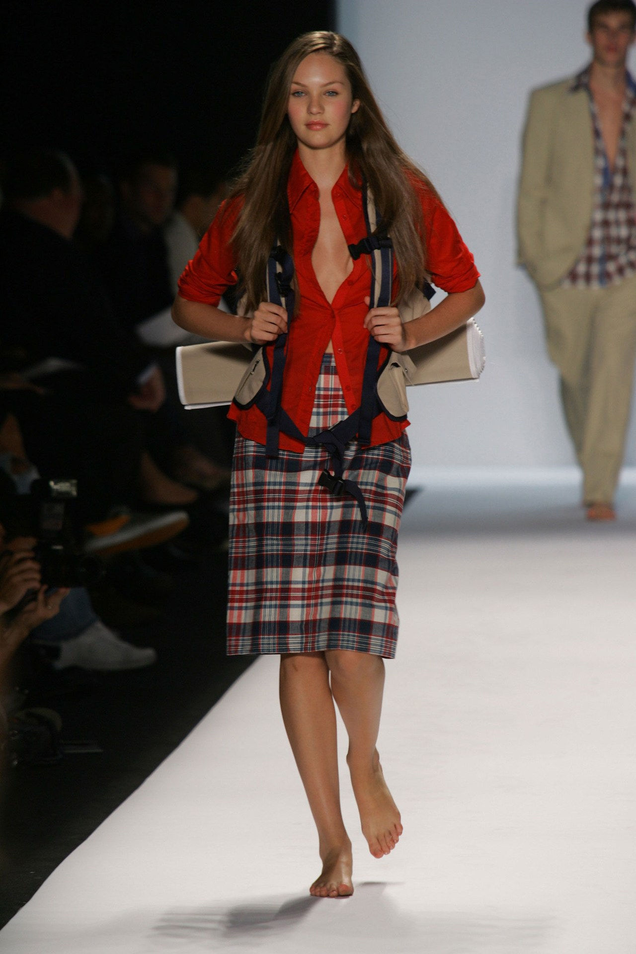 candice swanepoel first runway show tommy hilfiger spring 2006