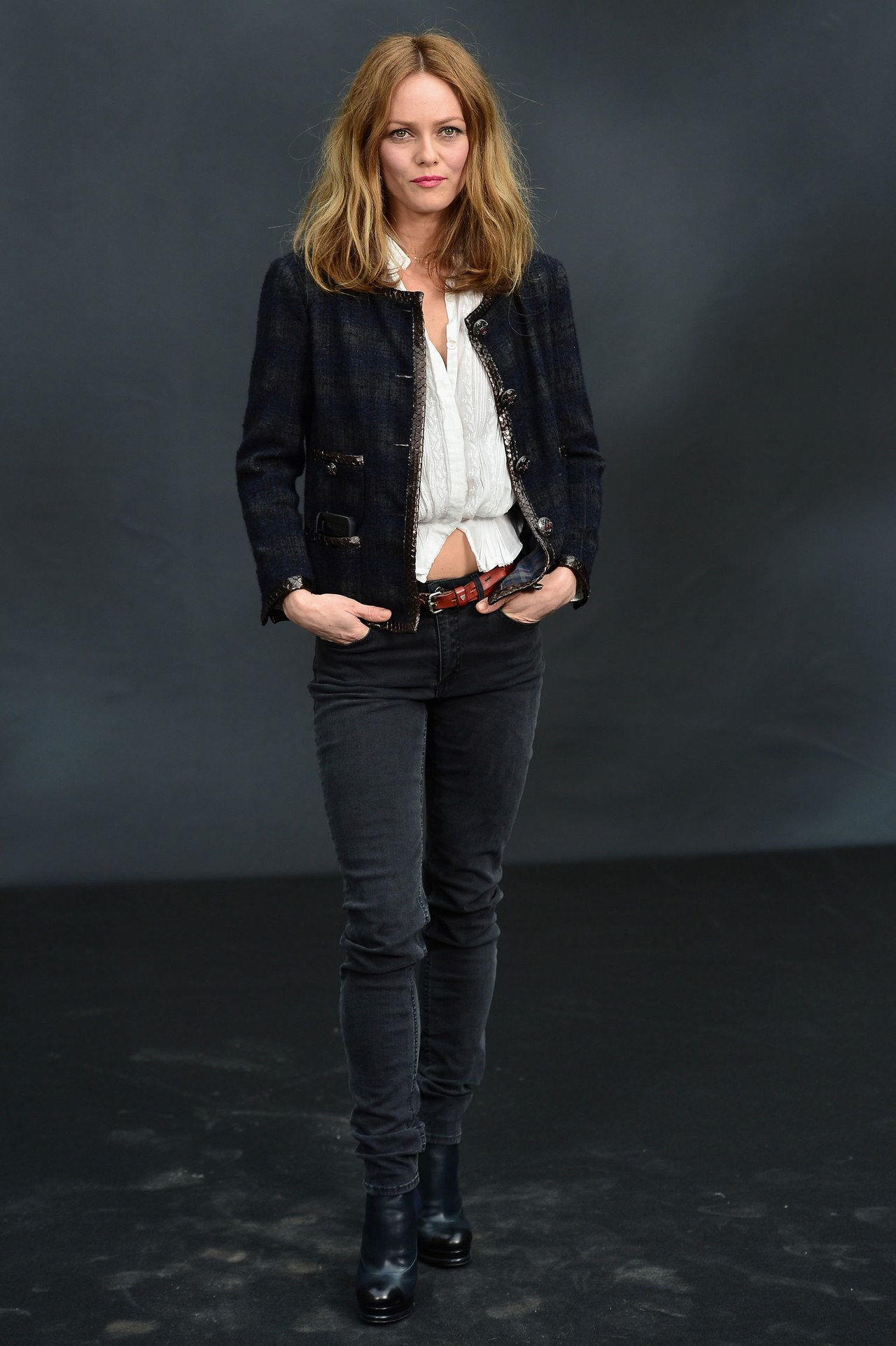 francés girl style vanessa paradis tweed jacket jeans