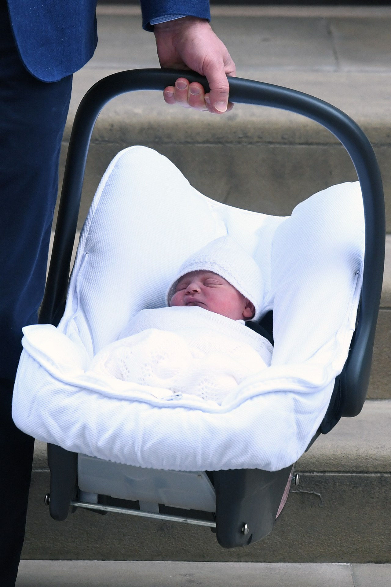 ال Duke & Duchess Of Cambridge Depart The Lindo Wing With Their New Son