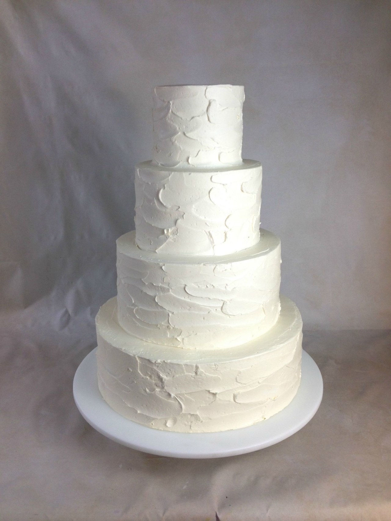 03 2016 wedding cake trends white with texture cescaphe