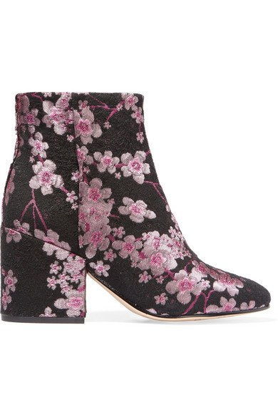 Sam Edelman boots, [$160](http://rstyle.me/n/bw6ir5823e)