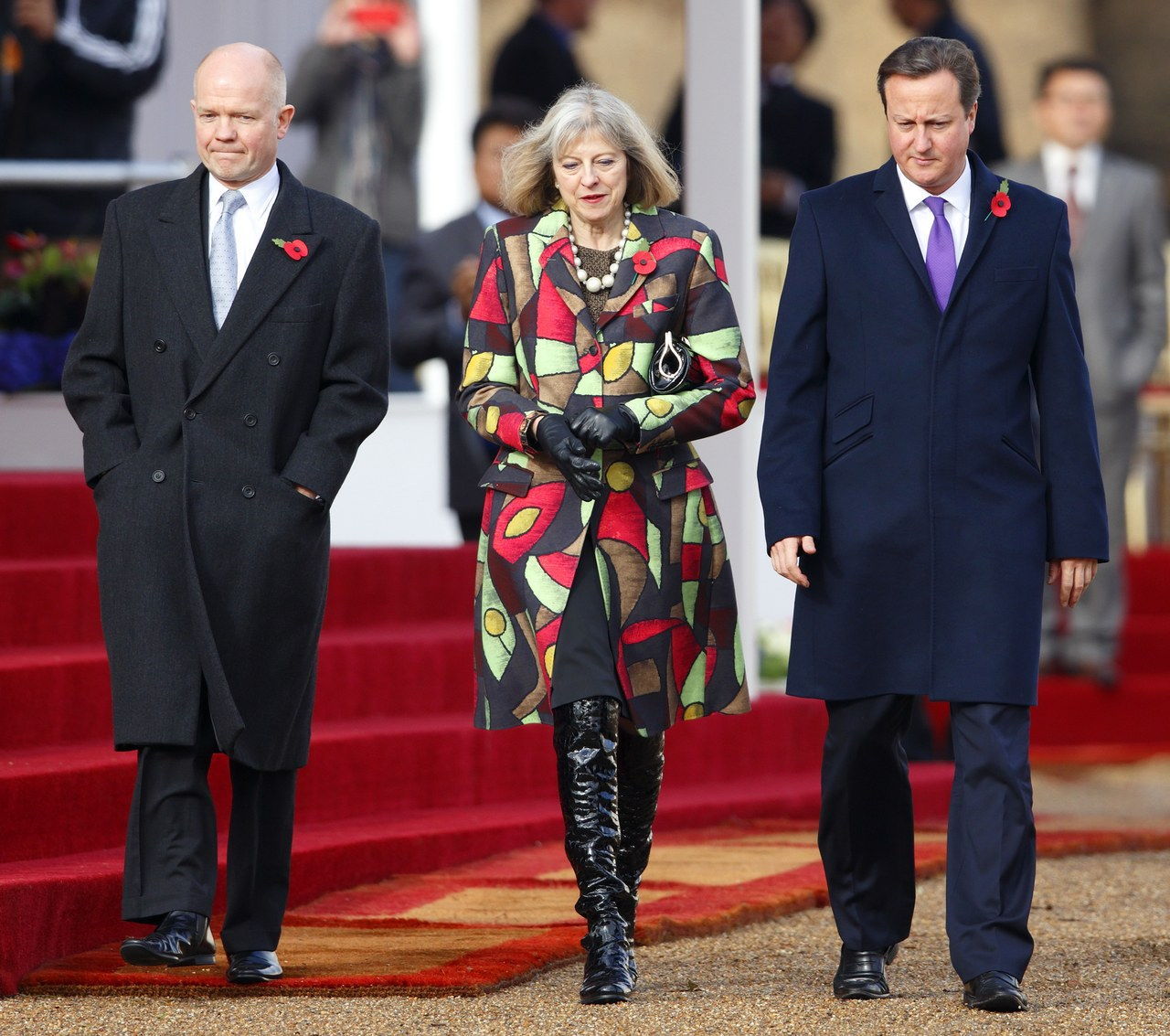 LONDON، UNITED KINGDOM - NOVEMBER 05: (EMBARGOED FOR PUBLICATION IN UK NEWSPAPERS UNTIL 48 HOURS AFTER CREATE DATE AND TIME) Foreign Secretary William Hague, Home Secretary Theresa May and Prime Minister David Cameron attend the Ceremonial Welcome for The President of the Republic of Korea, Park Geun-hye at Horse Guards Parade on November 5, 2013 in London, England. The President of the Republic of Korea Park Geun-hye is on a state visit to the UK from November 5-7. (Photo by Max Mumby/Indigo/Getty Images)