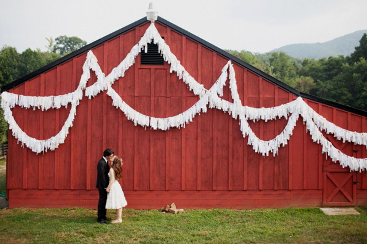 4 kelly clarkson country wedding inspiration 0122