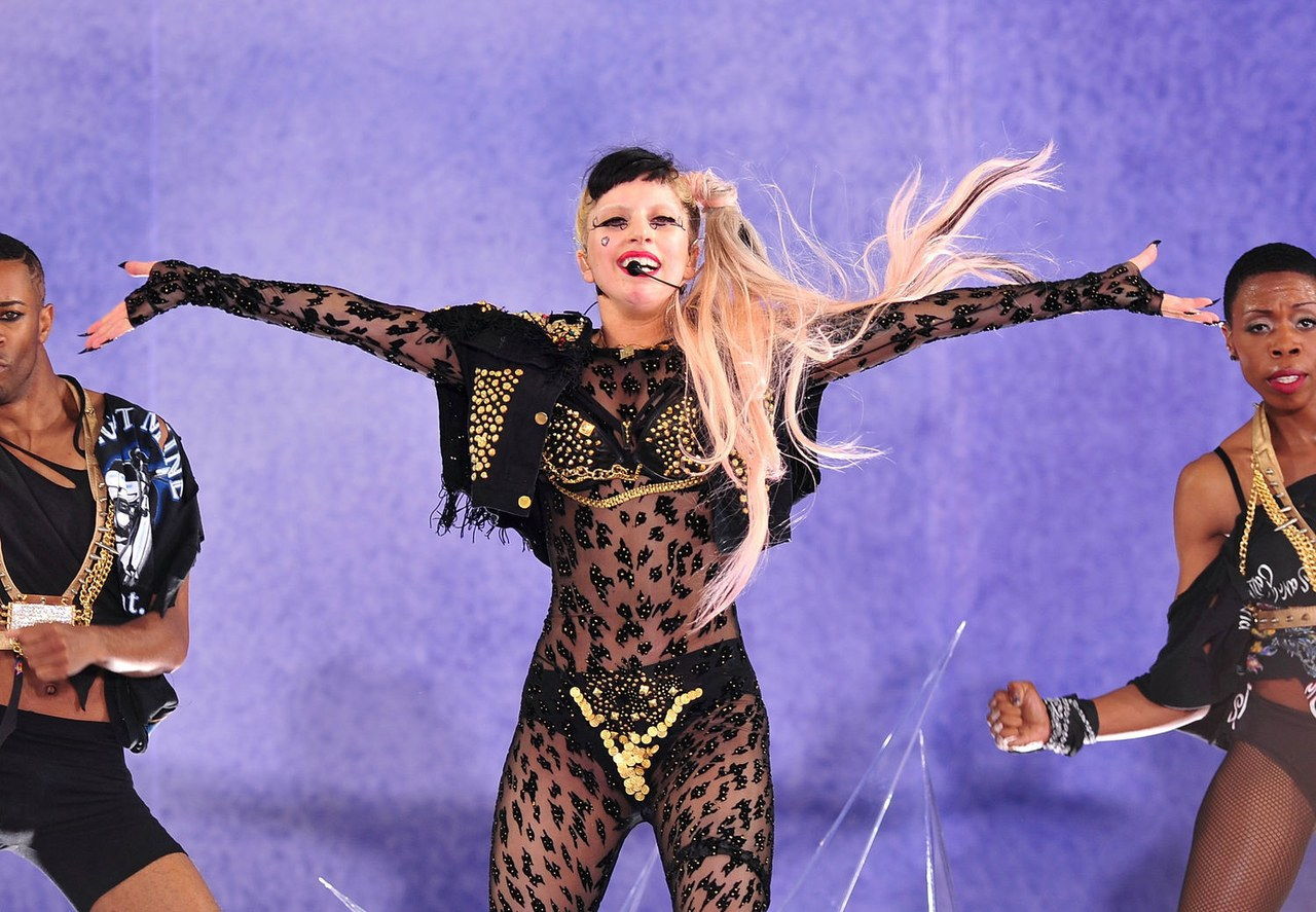 lady gaga crazy outfit 15