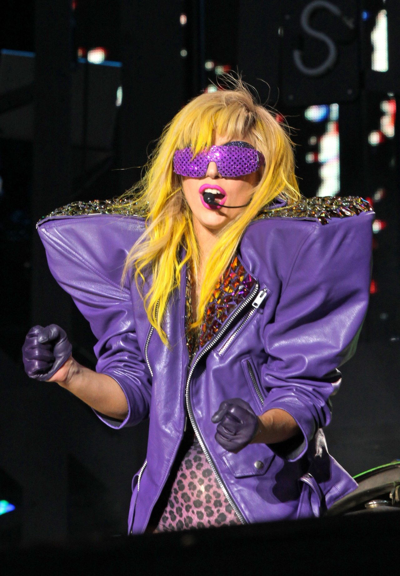 lady gaga crazy outfit 16