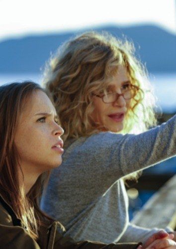 Kyra Sedgwick directing actress Ryann Shane on the set of *Story of a Girl*.