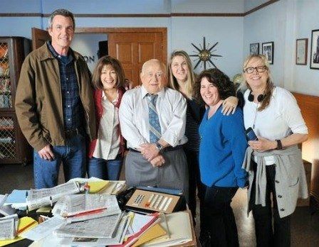 0408 the middle on set ed asner ob