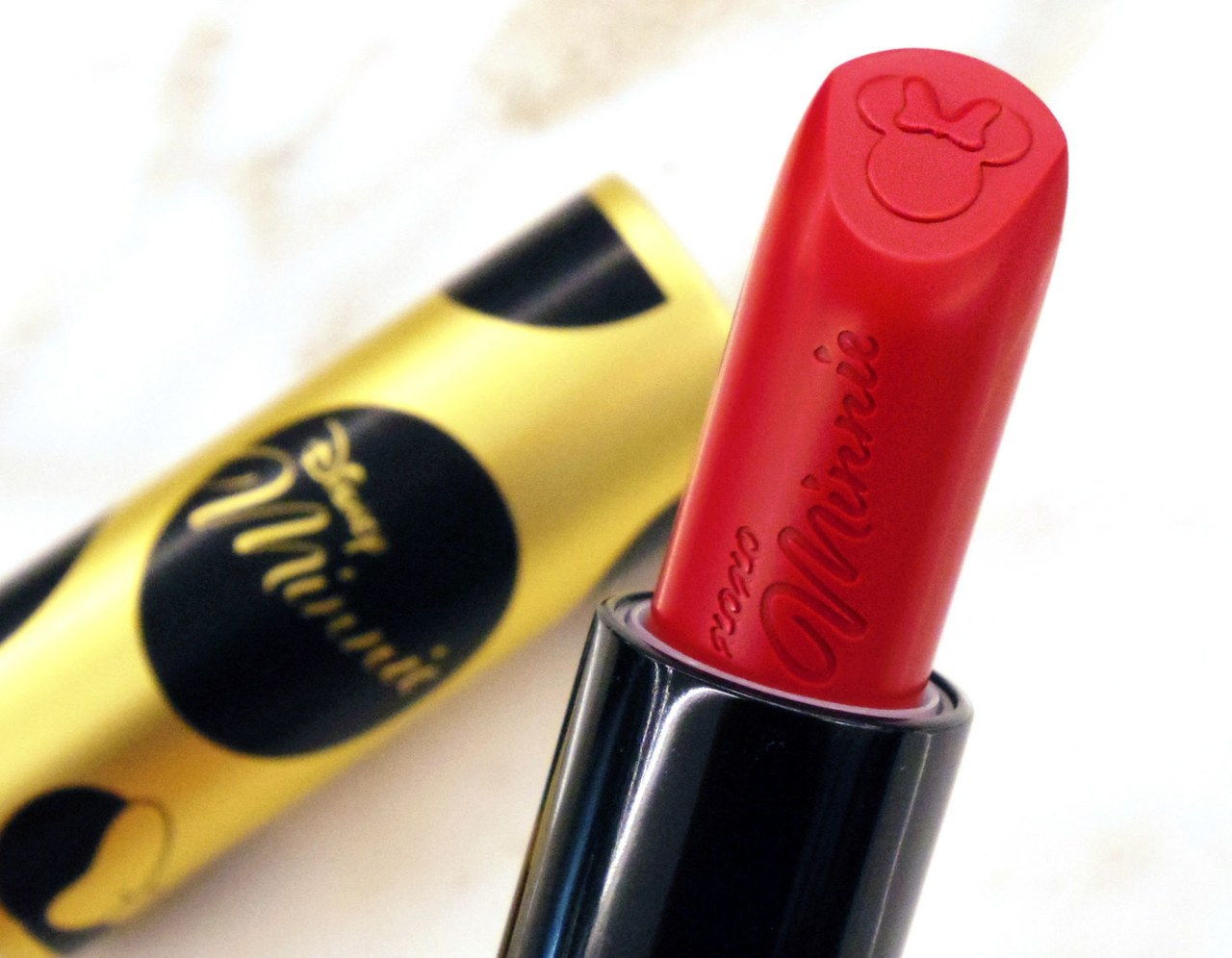 سيفورا minnie mouse perfect red lipstick