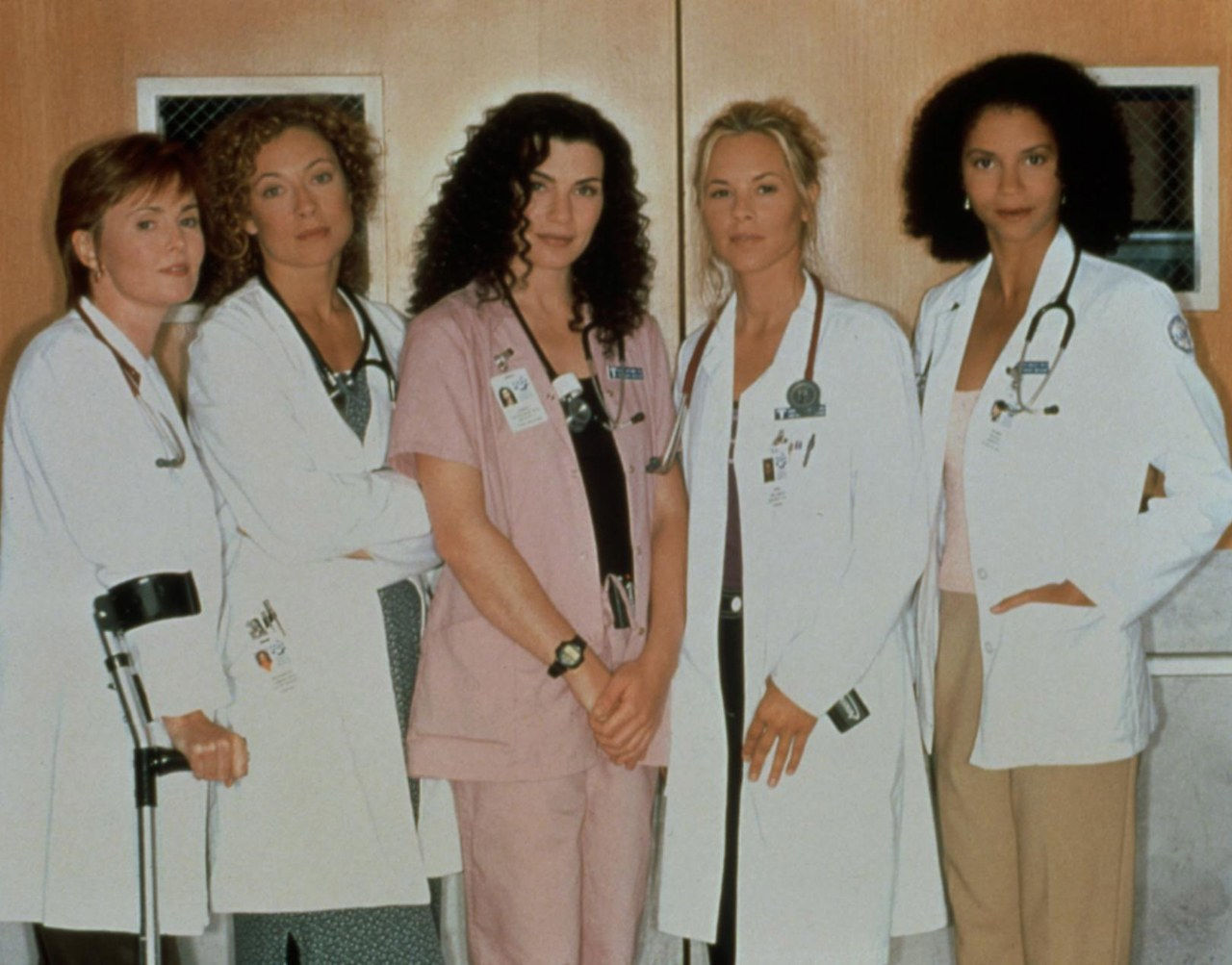 E. R., Laura Innes, Alex Kingston, Julianna Margulies, Maria Bello, Gloria Reuben, (Season 4), 1994-,